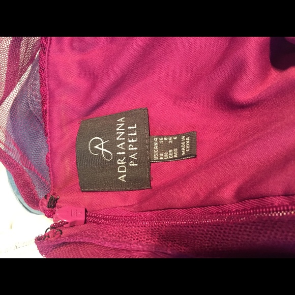 Adrianna Papell Lace Cocktail Dress, size 4 - Picture 4 of 4